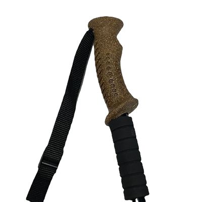 Ultralight DGH668 4 Fibra de carbono conjunta Alumínio Bastão de caminhada para caminhada