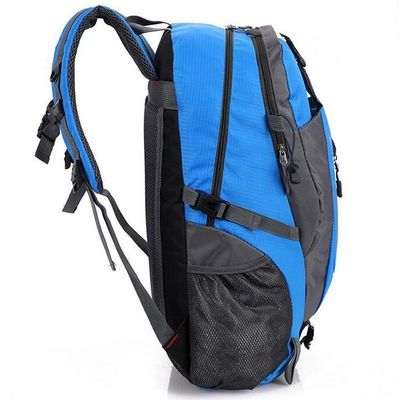 Estilo simples e design leve Mochila esportiva ao ar livre para acampar Viagens de caminhada