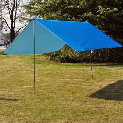 Tenda de acampamento de poliéster revestida de prata para proteção contra chuva e sombra solar ao ar livre